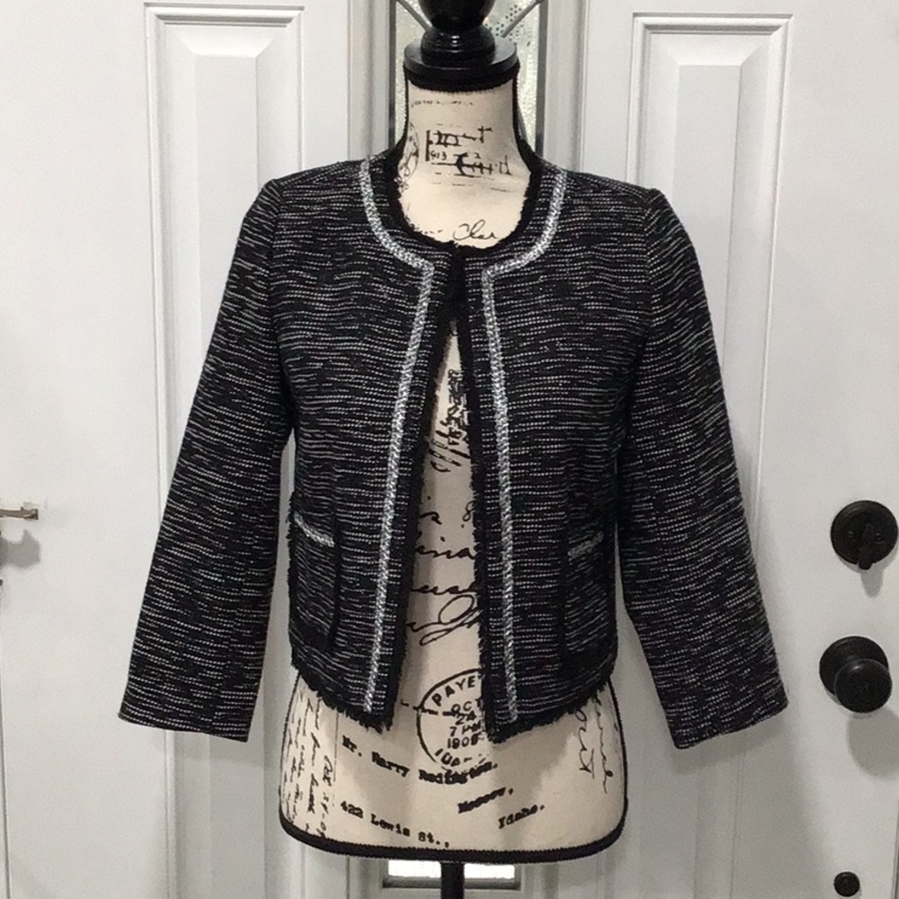 NWOT. FRENCHI Metallic 3/4 Sleeves Open Front Short Blazer Size Small P2P 17”